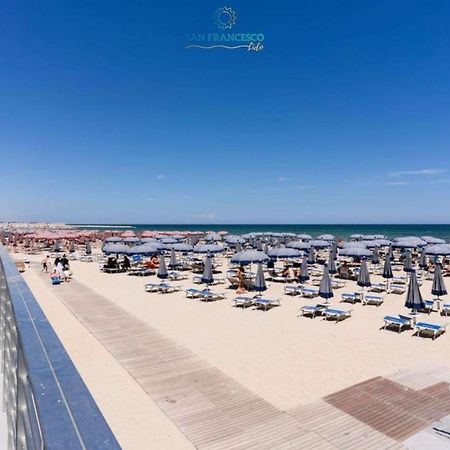 Adriatico HomeMare-Fiera-Centro Bari Eksteriør billede